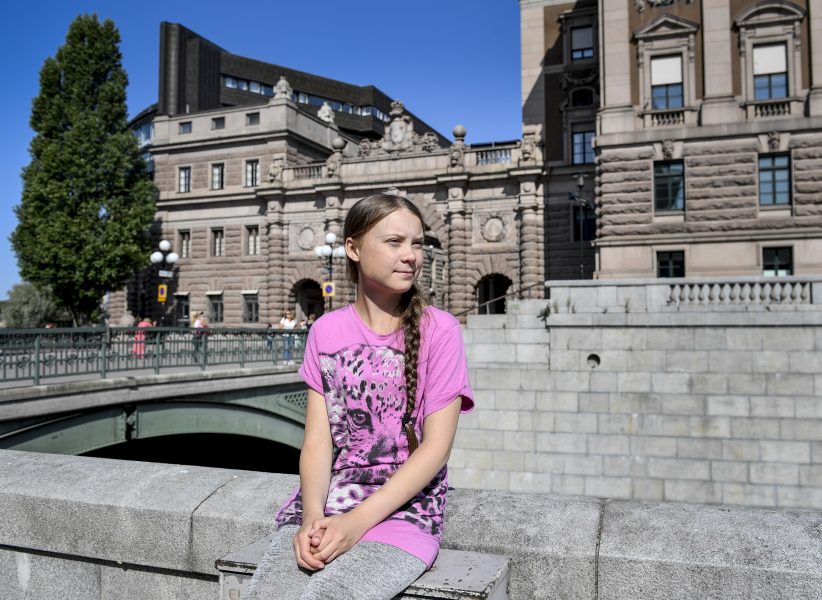 Greta Thunberg gör sin sista strejkdag i Sverige innan hon ska åka till USA.