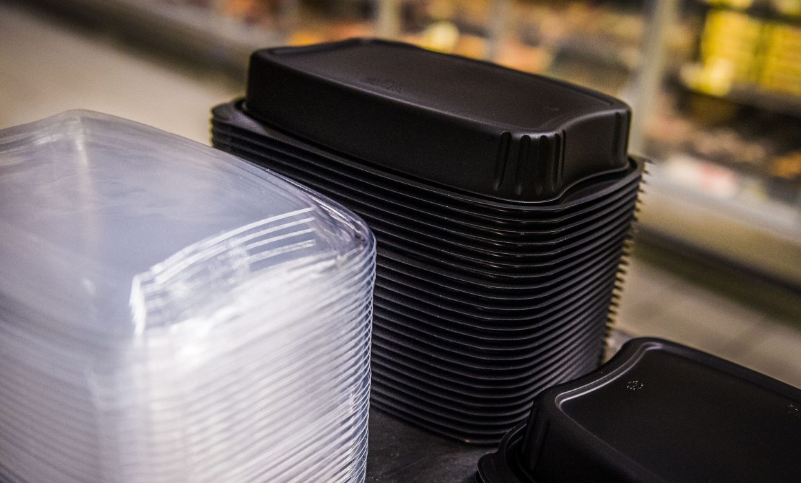 På Chalmers vill man göra miljövänlig plast av jäst.