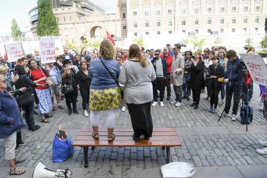 Manifestation på Mynttorget i Stockholm.