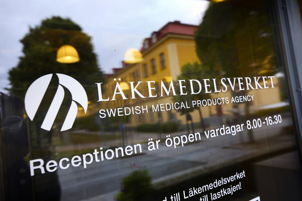 Läkemedelsverket har hittat allvarliga brister och låter stänga apoteket i fråga.