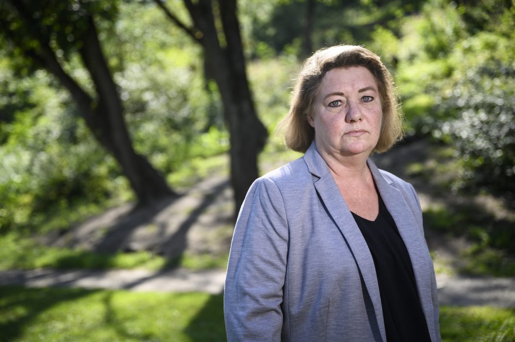 Eric Torell ville alltid vara mittpunkten i sociala sammanhang, säger hans mamma Katarina Söderberg: "Om det fanns en soffa med fem personer i skulle han alltid sätta sig mitt i högen".
