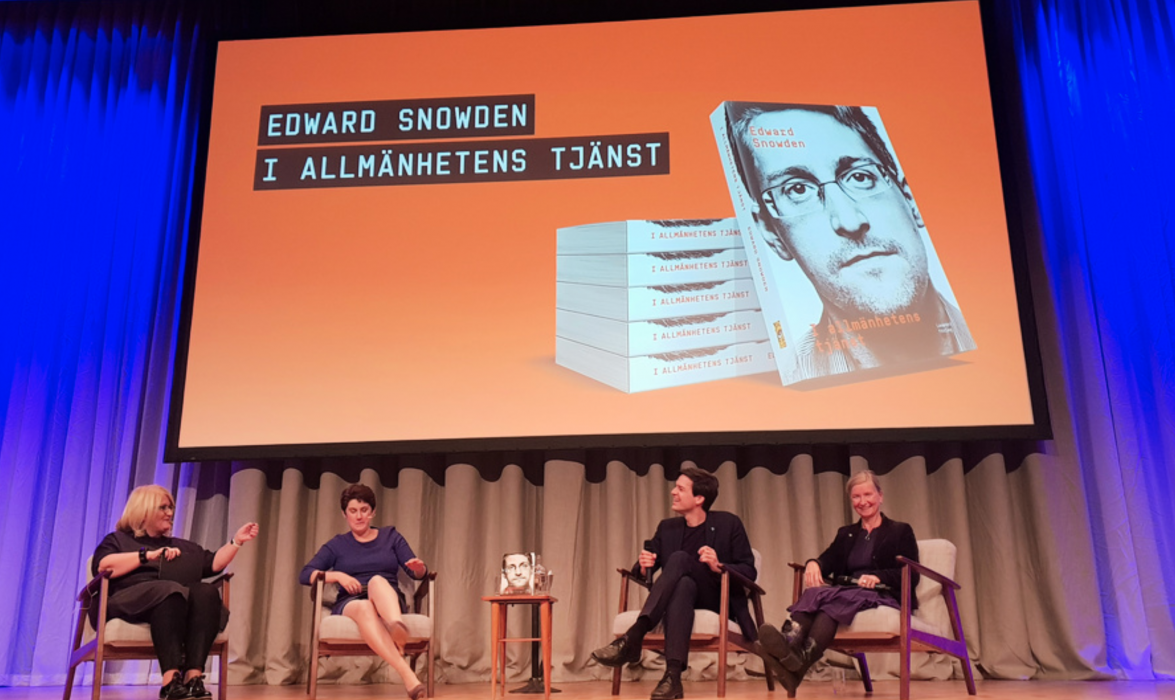 Intresset var stort när Edward Snowdens biografi "I allmänhetens tjänst" släpptes på Rivals stora scen i Stockholm.