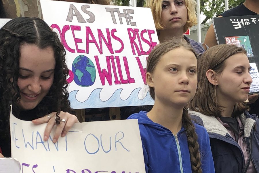 Den svenska aktivisten Greta Thunberg vid en klimatprotest utanför FN i New York tidigare i september.