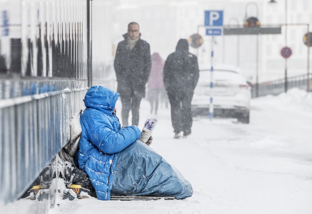 Sverigedemokraterna och Moderaterna har ställt sig bakom Kristdemokraternas motion om att införa tillstånd för tiggeri i Munkedals kommun.