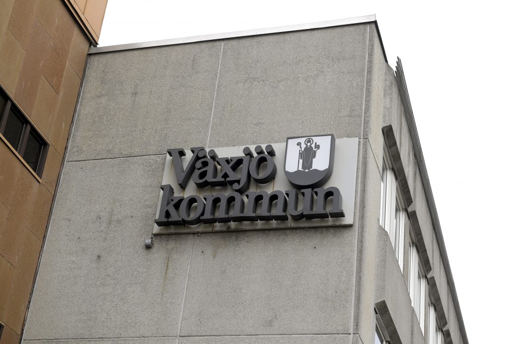 Nära hälften av landets kommuner har sedan 2014 minskat antalet förvaltningar och nämnder.