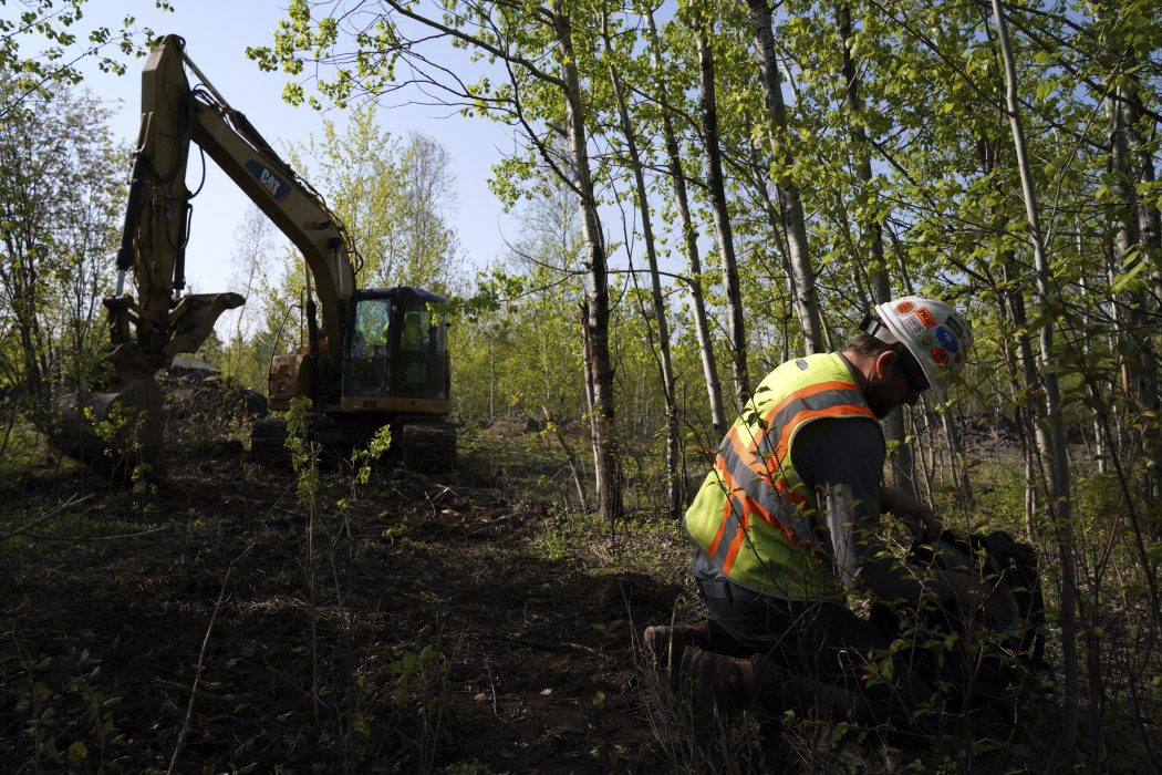 En nickel och koppargruva planeras i norra Minnesota, samtidigt som motståndare till gruvan hoppas kunna blockera planerna, då de befarar att dricksvattnet kommer att förorenas.