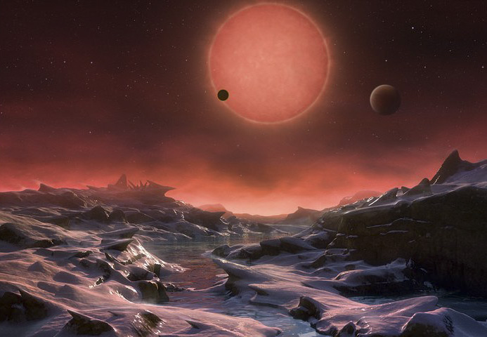 Brittiska forskare har upptäckt en exoplanet, K2-18 b, som har atmosfär bestående av vattenånga, vilket av många anses vara en förutsättning för liv.