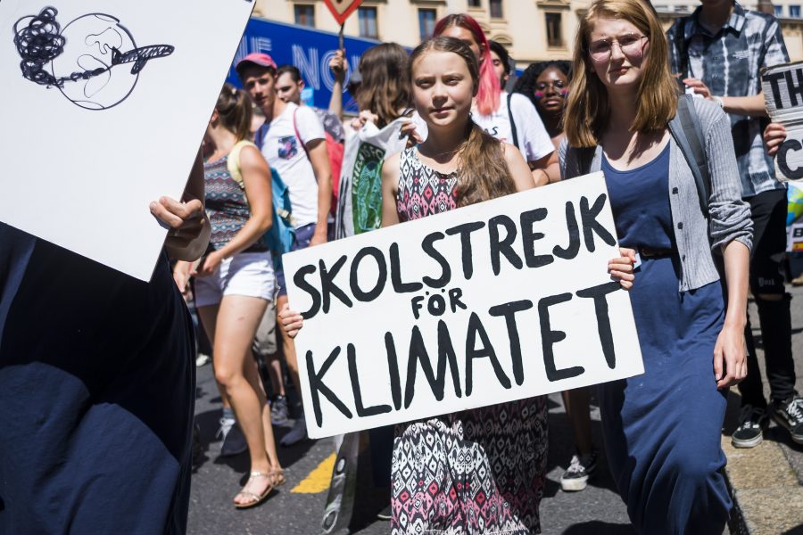 Greta Thunberg i samband med en klimatstrejk, Friday for future som hon bidrog till att start laddar nu för vad som kan bli den största klimatstrejken hitintills.