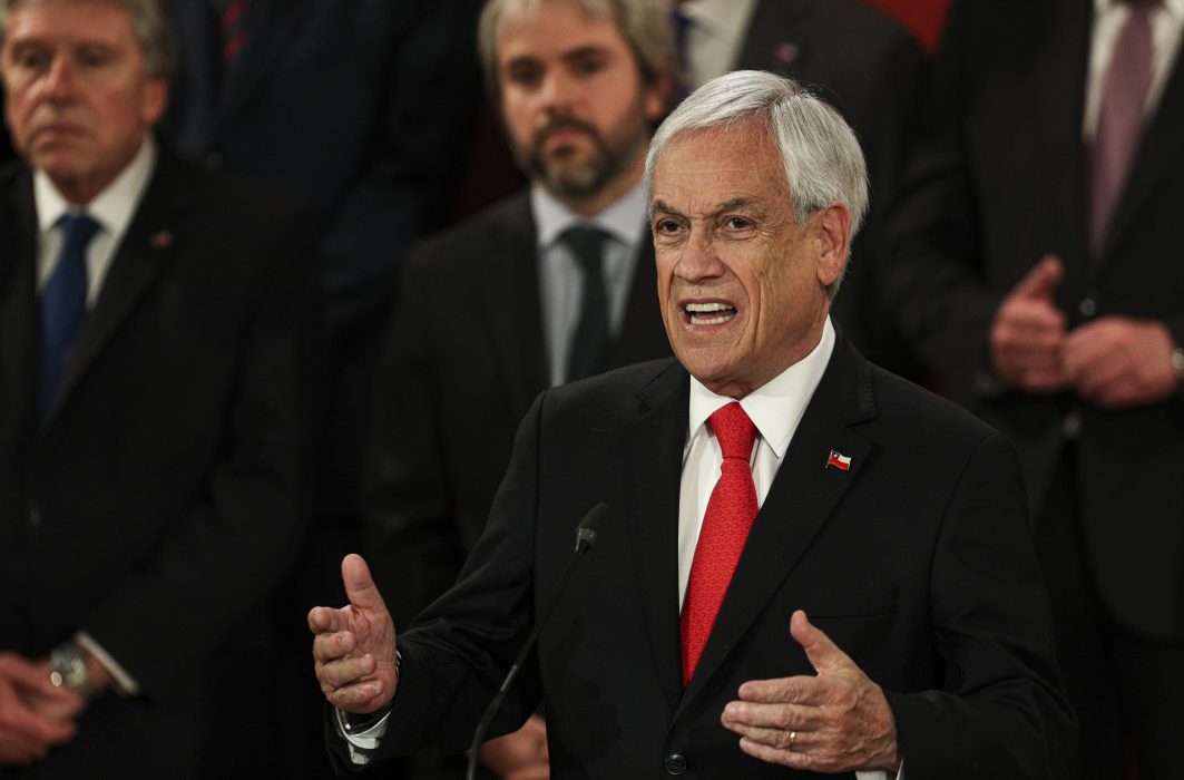 Chiles president Sebastián Piñera drar sig ur värdskapet för toppmötena Apec och COP25.