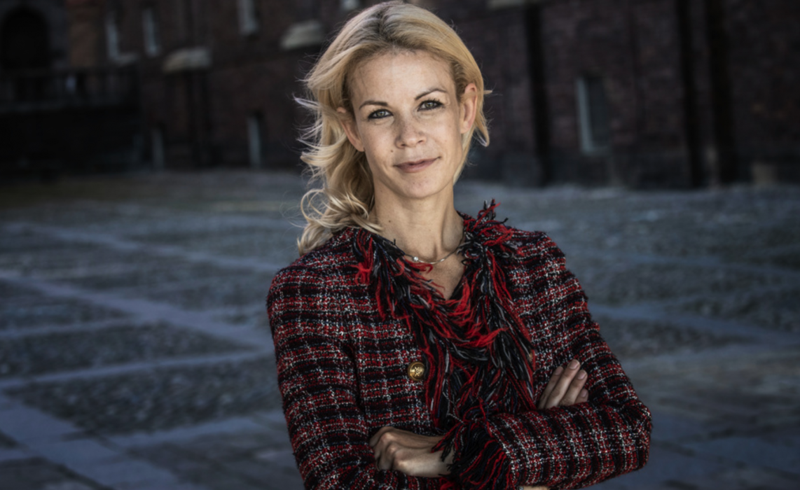 Anna König Jerlmyr (M), finansborgarråd i Stockholm på väg mot Köpenhamn.