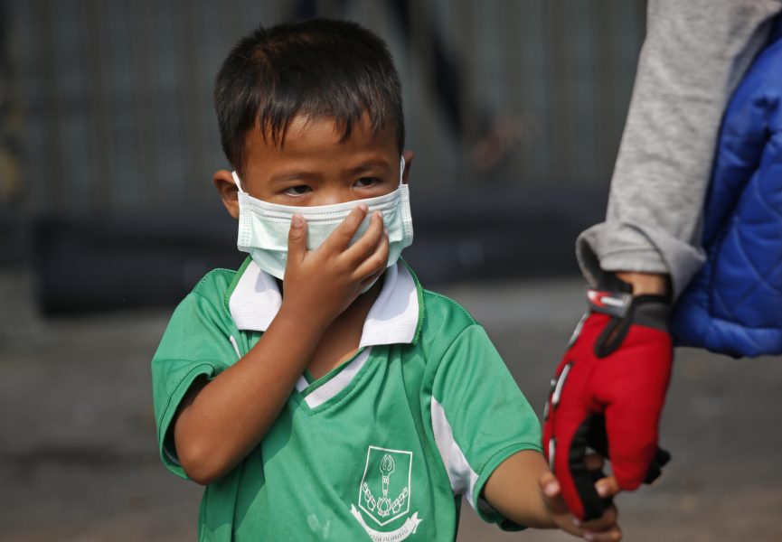 I Bankok höll skolor stängt på grund av höga nivåer luftföroreningar en dag i januari i år.