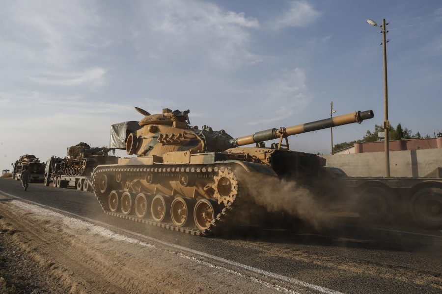 En turkisk stridsvagn nära gränsen mot Syrien.