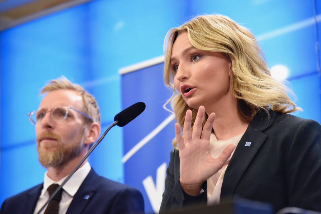 KD-ledaren Ebba Busch Thor tycker att regeringen prioriterar fel i sin budgetproposition.