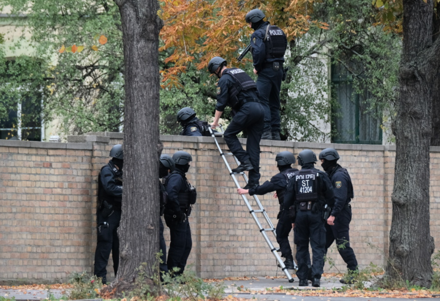 Poliser i tyska Halle.