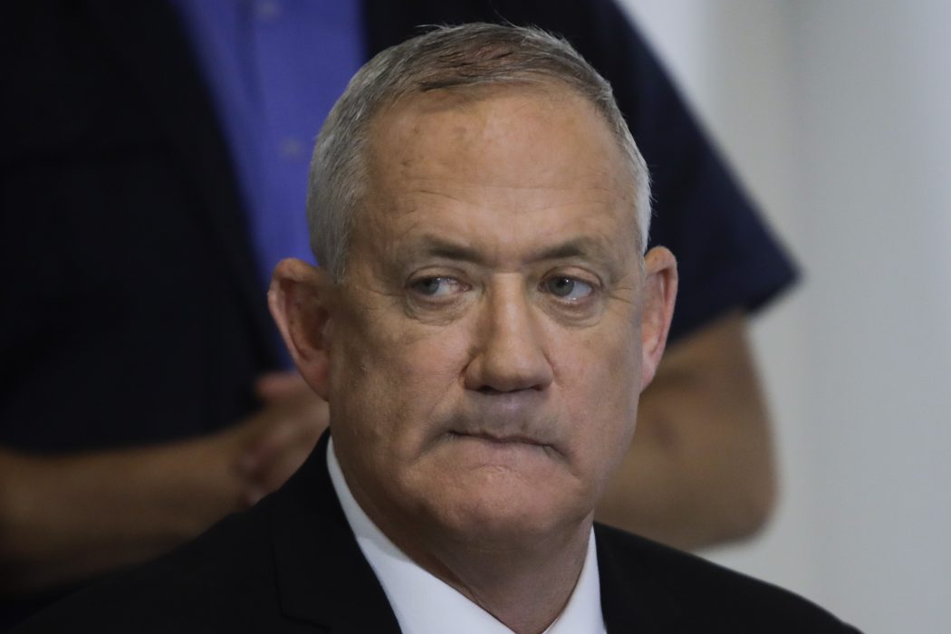 Benny Gantz har fått i uppdrag att försöka bilda regering.