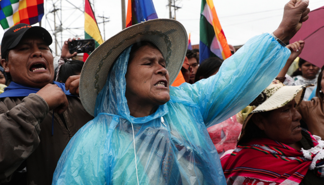 Anhängare till avgångne presidenten Evo Morales demonstrerar i Bolivia.