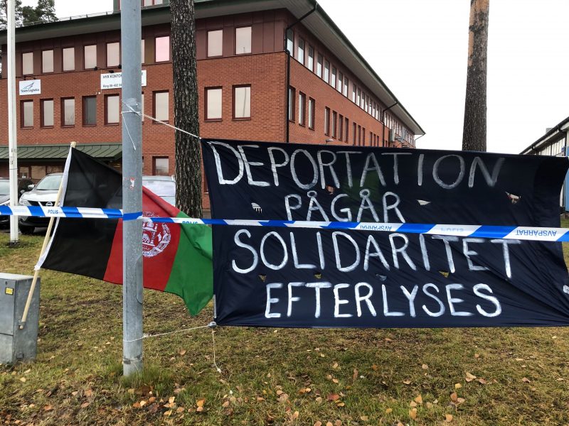 Protester mot massutvisningen vid förvaret i Märsta, 12 november 2019.