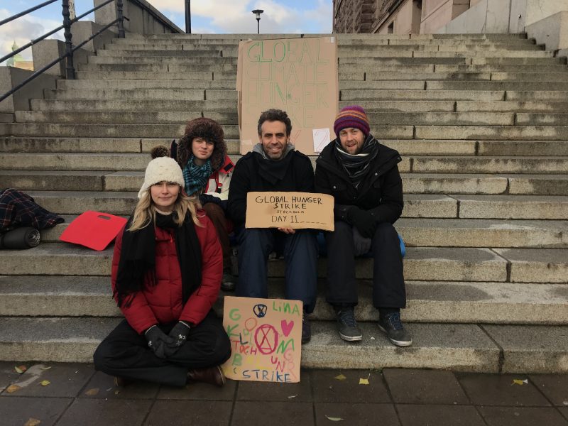 Några av hungerstrejkarna: Sofia Borén, Lee Lundgren, Samuel Jarrick och Christian Nilsson.