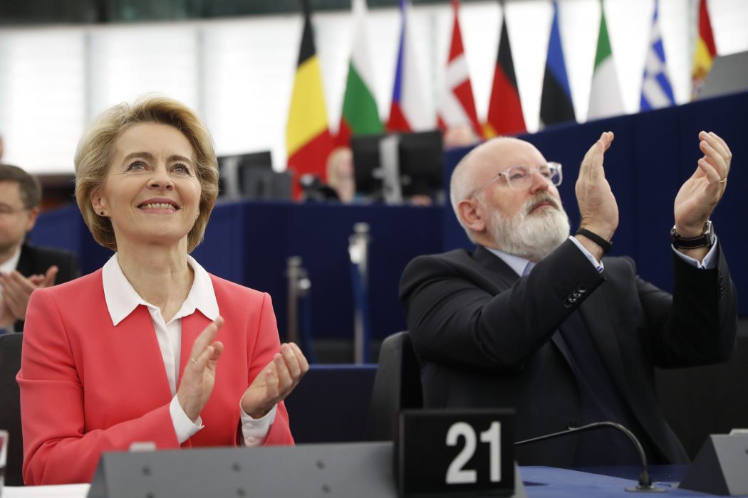 Kommissionens tillträdande ordförande Ursula von der Leyen tillhör tyska kristdemokraterna CDU, tillsammans med sin nya vice ordförande tillika högsta ansvariga inom klimatområdet, Frans Timmermans, som tillhör nederländska arbetarpartiet.