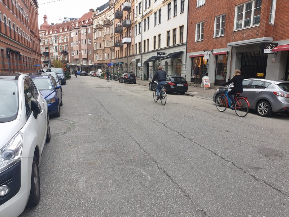 Friisgatan i Malmö, en av de gator där Malmö stad nu ska göra en förstudie för att undersöka om den kan göras om till cykelgata.