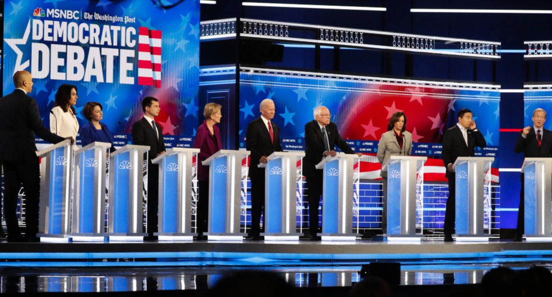 Tio presidentaspiranter från Demokraterna deltog i den senaste debatten.