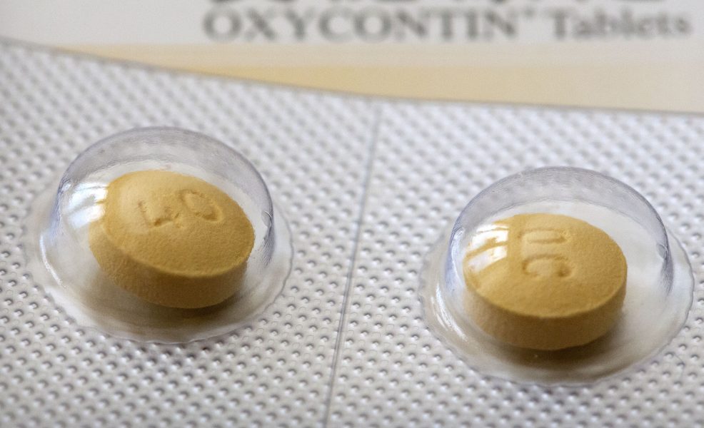 Efter hård marknadsföring av oxycontin i USA under 1990-talet drabbades landet av den så kallade opioidkrisen.