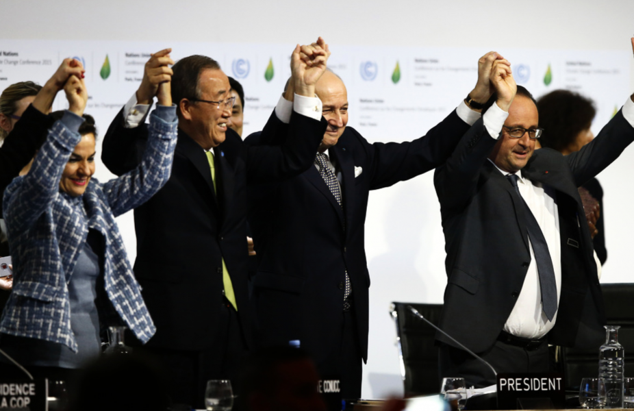 Miljökonferenser och politikerlöften som här i Paris 2015 har inte fört kampen mot klimatkrisen framåt, enligt över 11 000 forskare.