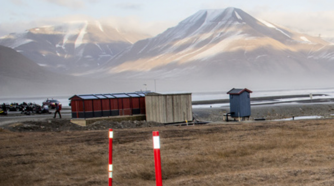 En mätplats för temperaturen i Longyearbyen.