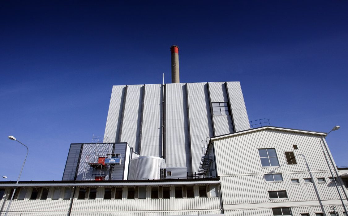 Ringhals reaktor 1 och 2 stänger enligt plan, men 3 och 4 blir kvar, meddelar Vattenfall.