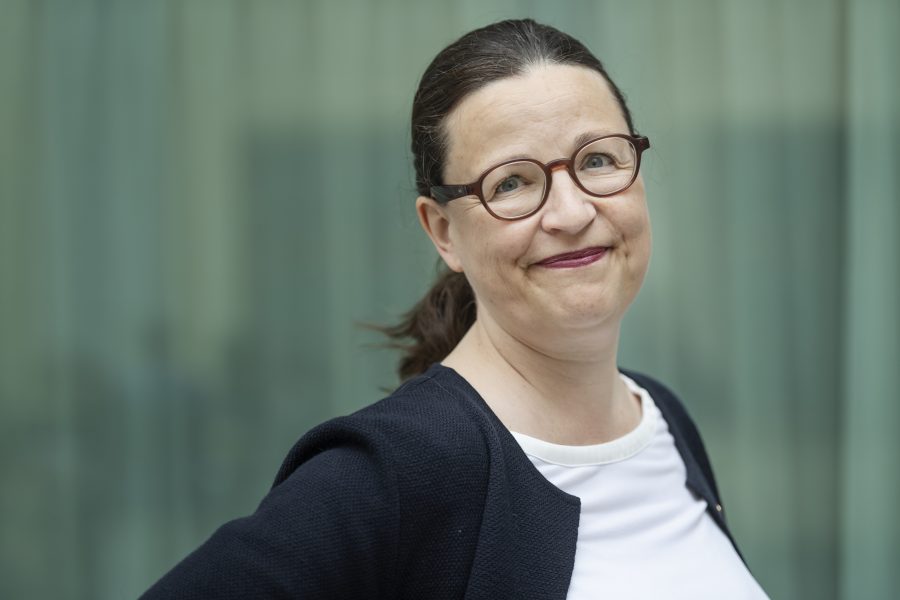 "En glädjens dag för lärare, elever och svensk skola", twittrar utbildningsminister Anna Ekström (S) om de svenska Pisa-resultaten.