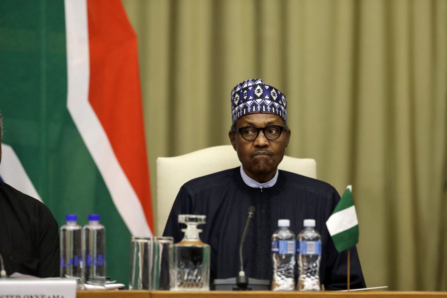 Nigerias president Muhammadu Buhari har stora problem med islamistiskt våld, främst från Boko Haram som försöker upprätta ett kalifat i området.