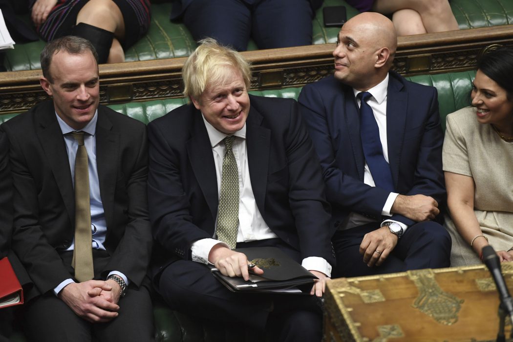 Storbritanniens premiärminister Boris Johnson vid debatten i underhuset, som formellt inledde sitt arbetsår på torsdagen.