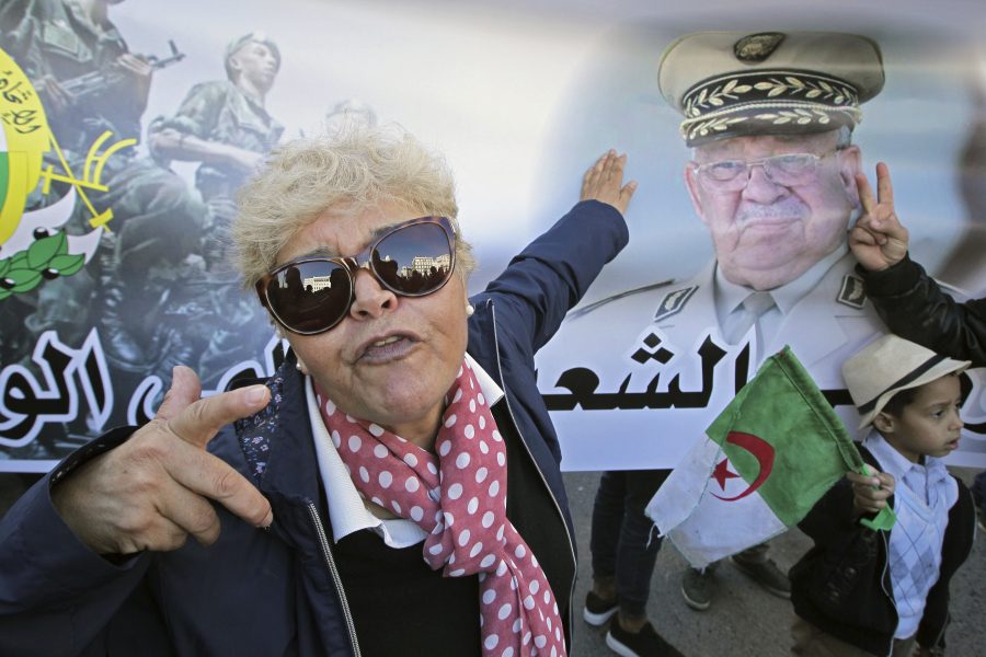 Flera regimkritiker har släppts ur algerisk fångenskap.