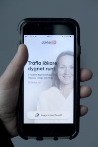 LÄKARBESÖK I MOBILEN