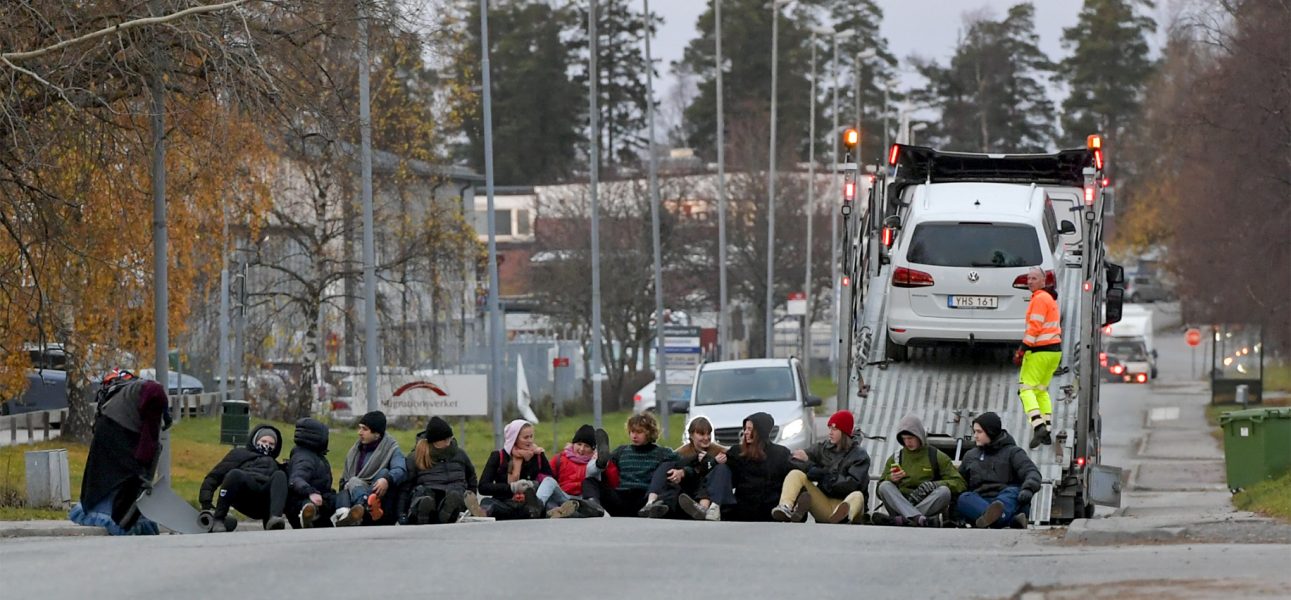 Protester utanför förvaret i Märsta i november 2018, när 50 personer skulle utvisas.