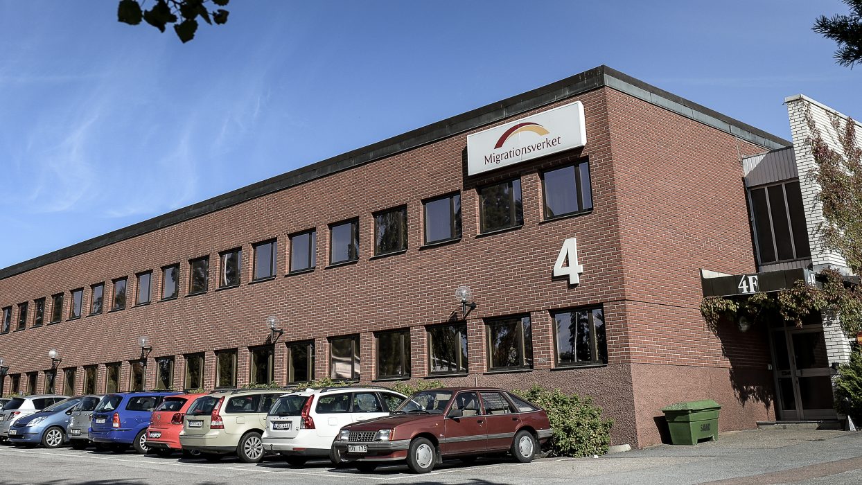 Åtta personer rymde från förvaret i Märsta.
