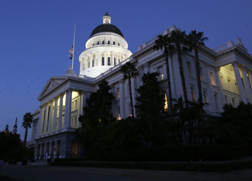 Ledamoten Evan Low, i den lagstiftande församlingen i Kalifornien, har lagt ett förslag om basinkomst.