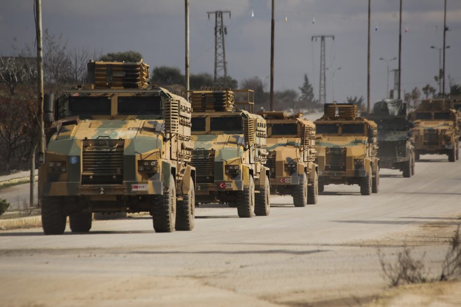 En turkisk militärkonvoj i Idblibprovinsen i Syrien.