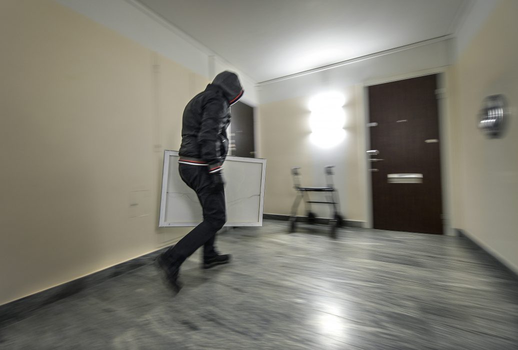 Vräkta personer begår fler brott än andra som i övrigt lever under liknande sociala förhållanden.