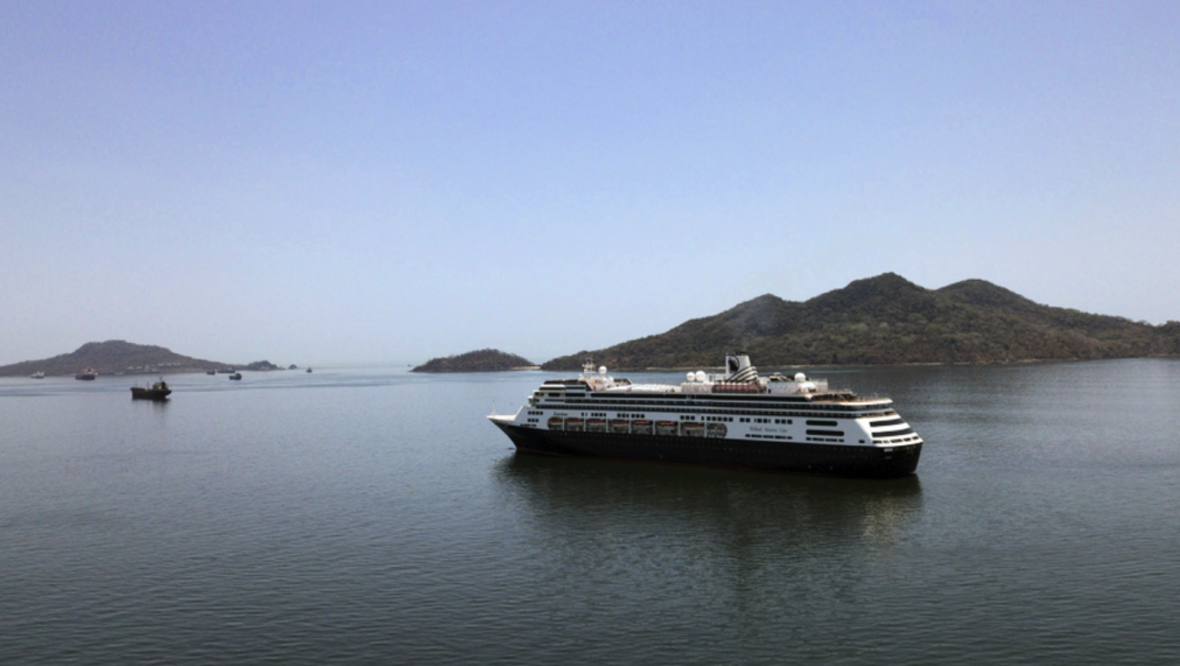 Kryssningsfartyget MS Zaandam, här utanför Panama City förra veckan.
