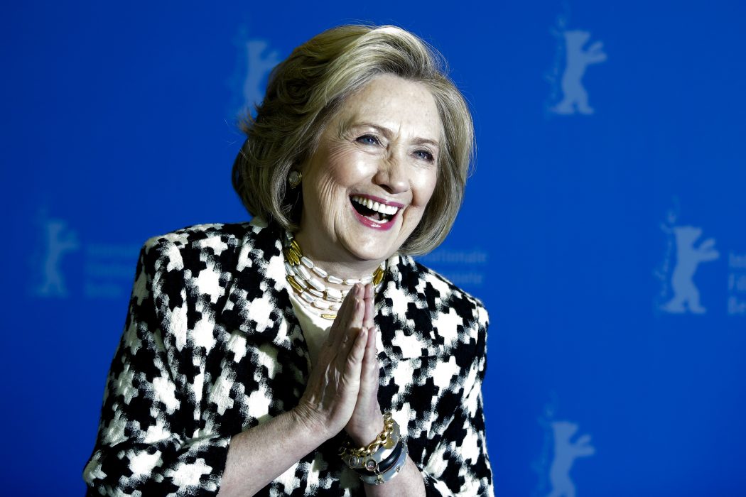 USA:s tidigare utrikesminister och demokraternas presidentkandidat Hillary Clinton, ger Joe Biden sitt stöd som 2020 års presidentkandidat för Demokraterna.