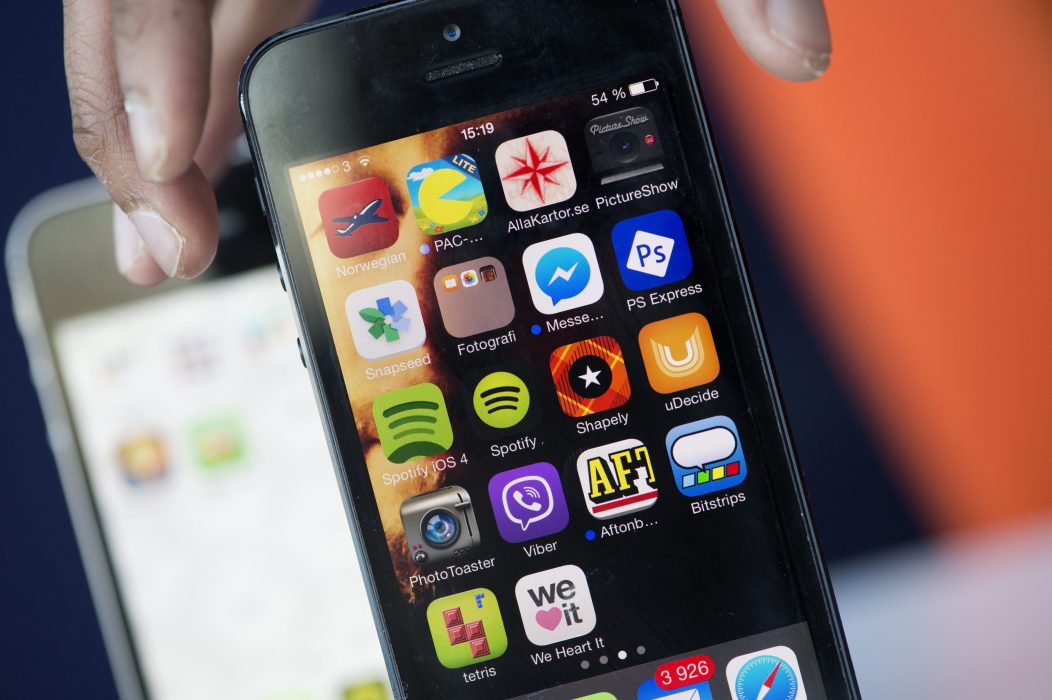 Även i Sverige arbetar forskare med att utveckla någon form av corona-app, avslöjade SVT nyheter nyligen.