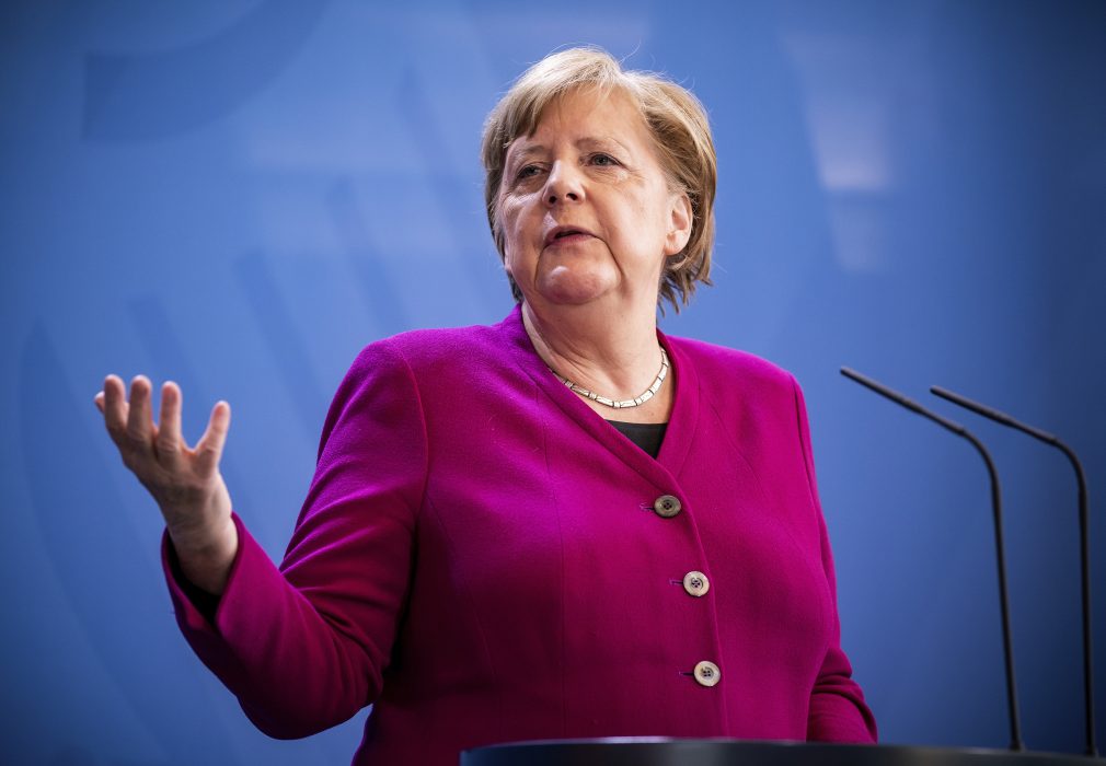 Tysklands förbundskansler Angela Merkel håller presskonferens efter EU-ledarnas webbtoppmöte i torsdags.