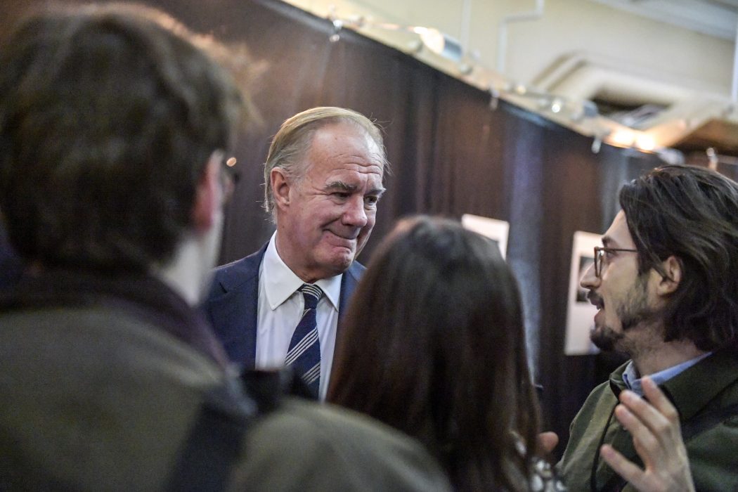 H&M:s ägare Stefan Persson har tappat några av sina 174 miljarder kronor i samband med pandemin.