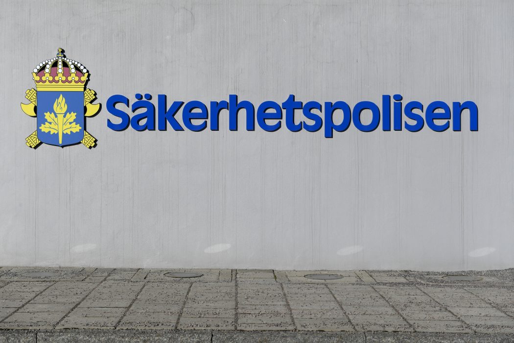 Säkerhetspolisen varnar för att främmande makt försöker utnyttja coronakrisen för att försvaga Sverige.