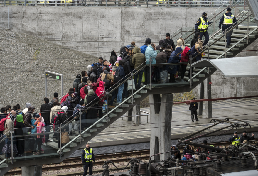 Hösten 2015 kom många asylsökande till Hyllie station i Malmö.