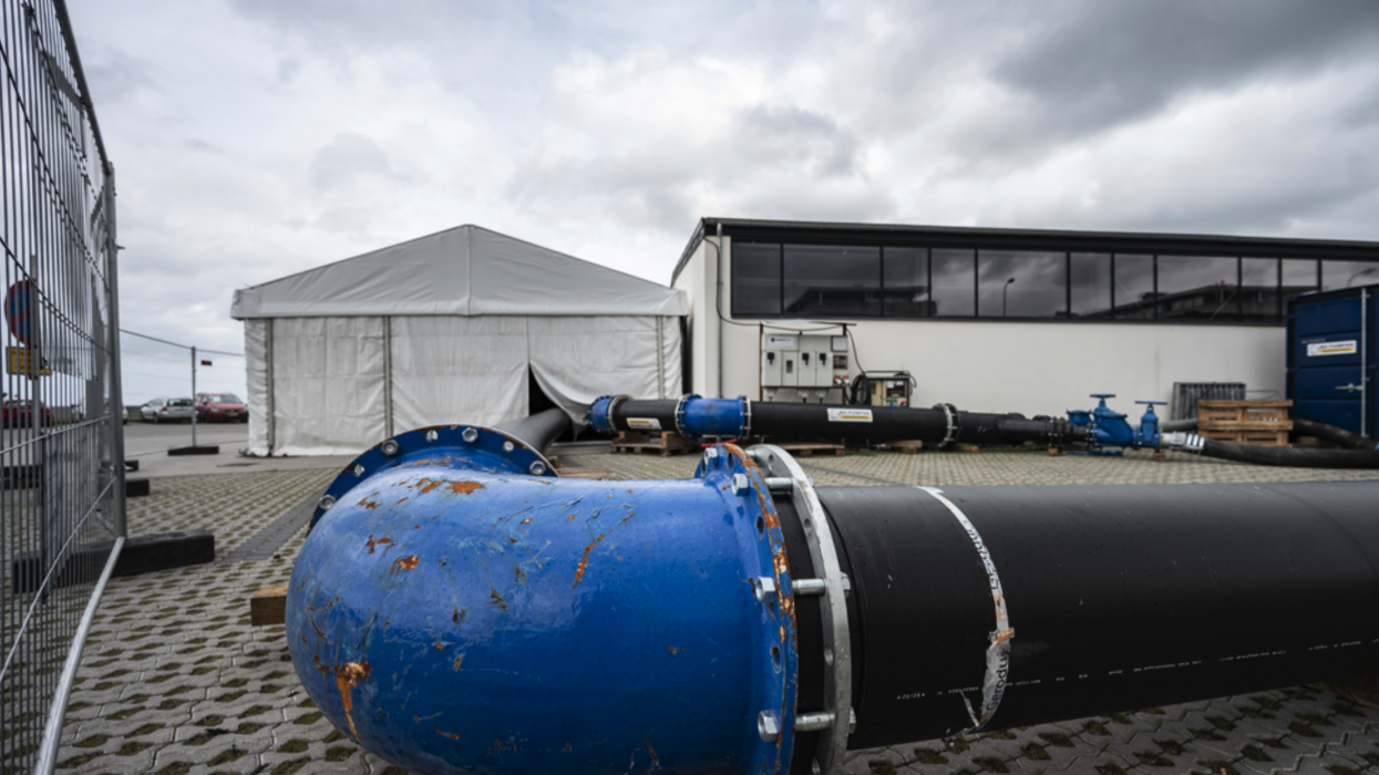 Avloppsrör vid pumpstationen i hamnen i Skovshoved norr om Köpenhamn.