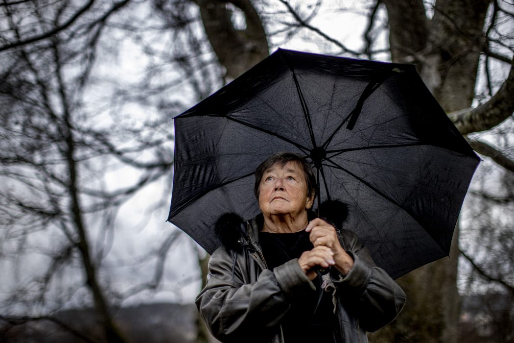 "Vi vet allting och vi kan prata om den mest intima erotiken, men inte om döden", säger Britt-Mari Näsström, professor i religionshistoria vid Göteborgs universitet.