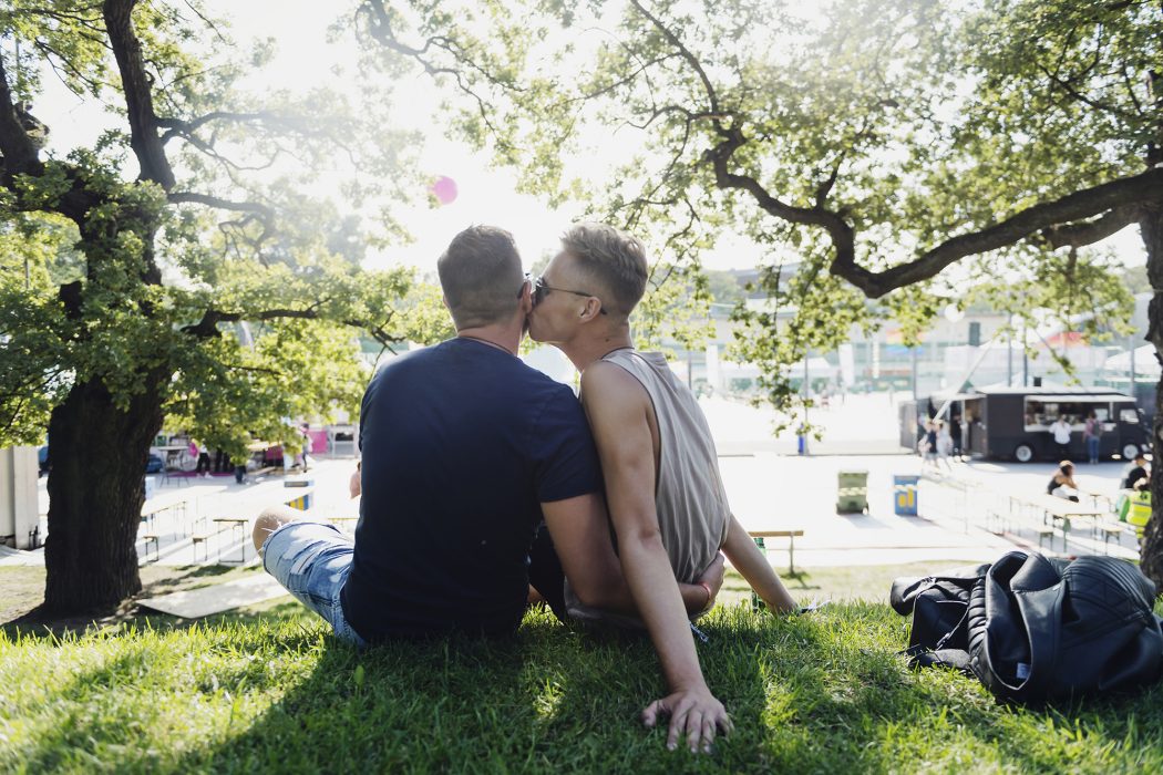 Ord för kärlek, förhållanden, sex, kön och könsidentitet är vad ”Orden vi älskar med” handlar om.