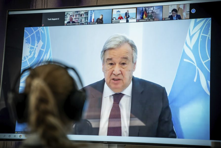  FN:s generalsekreterare Antonio Guterres håller tal under Petersberg-dialogen, 28 april 2020.
